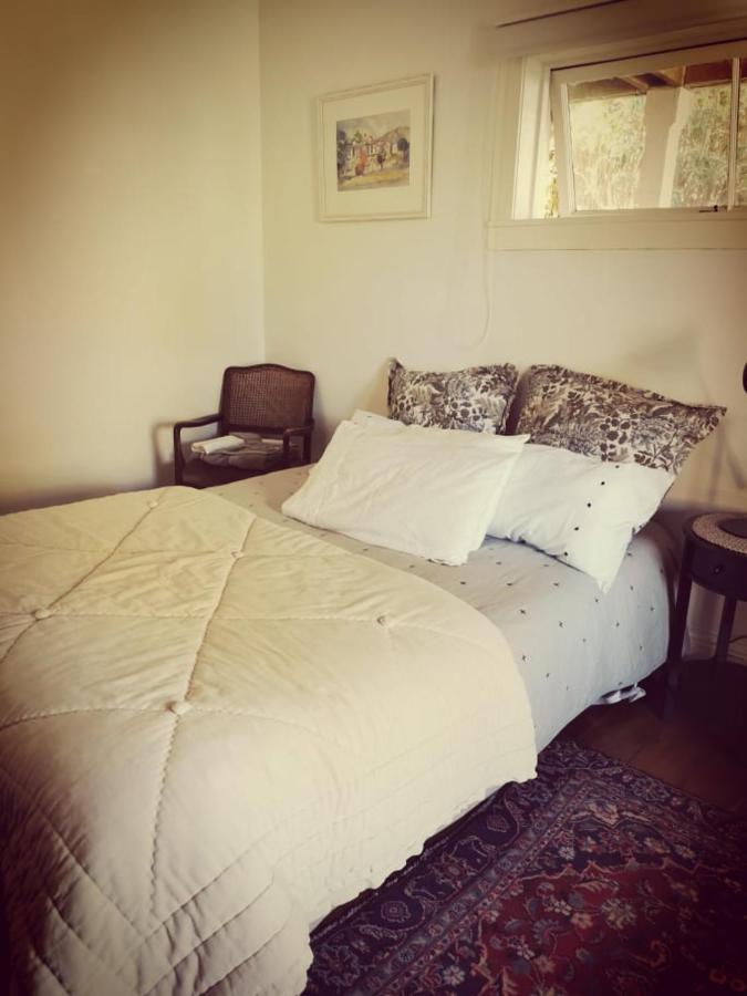 Brony'S Beachfront-Short And Long Term Stays Porirua Bagian luar foto