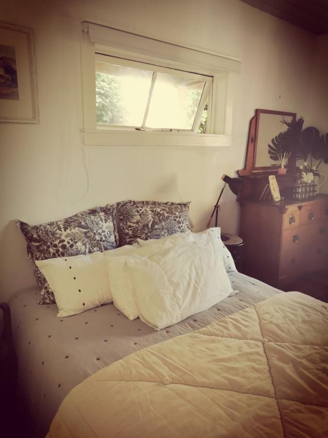Brony'S Beachfront-Short And Long Term Stays Porirua Bagian luar foto