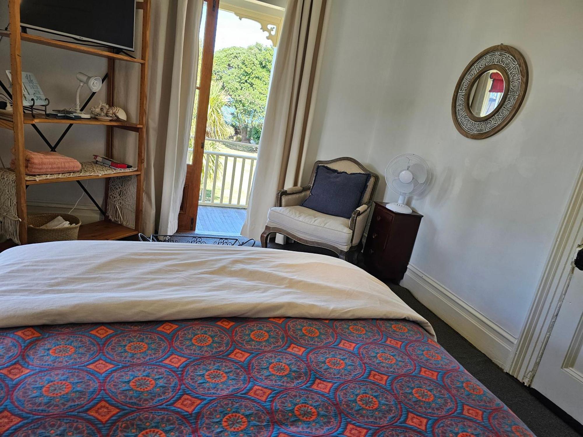 Brony'S Beachfront-Short And Long Term Stays Porirua Bagian luar foto